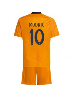 Detské Futbalové oblečenie Real Madrid Luka Modric #10 2024-25 Krátky Rukáv - Preč (+ trenírky)